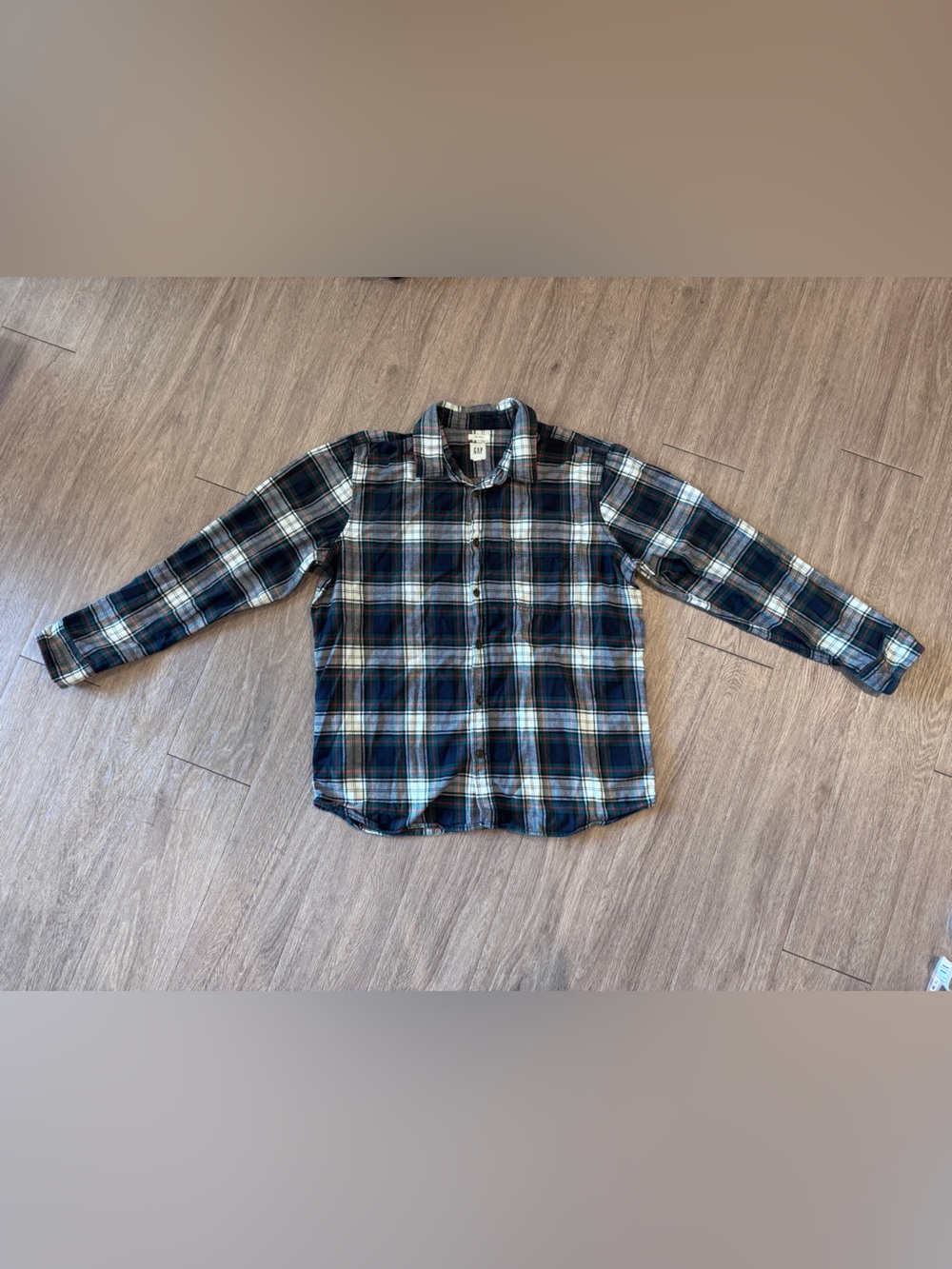 Gap Untucked Plaid Flannel Button-Up